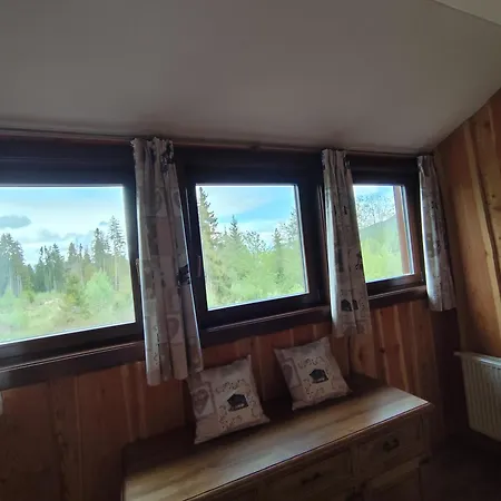 Zrub Holy Cross בית נופש *