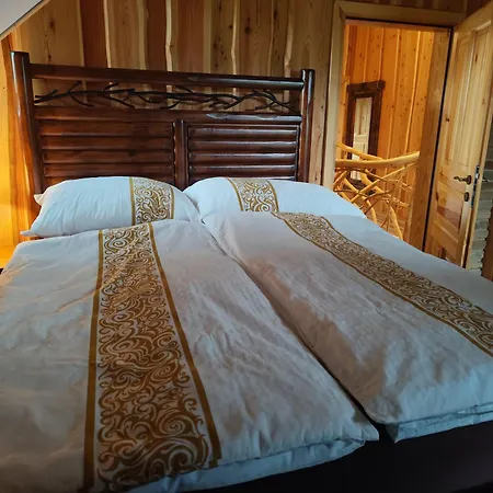 Nyaraló Zrub Holy Cross Laziszkó