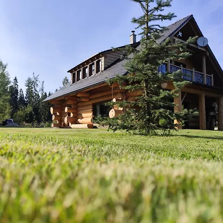 Zrub Holy Cross בית נופש Lazisko